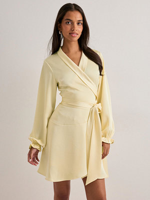 Neo Noir Colbie Heavy Sateen Dress - Gul