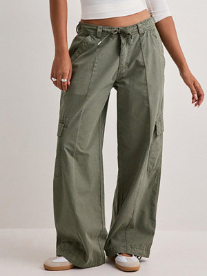 Nelly byxor Cargo Pants - Grön