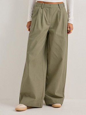 Nelly byxor Relaxed Strap Pants - Grön