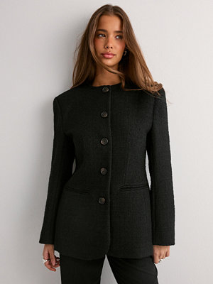 Malina Carol Fitted Round Neck Blazer - Svart
