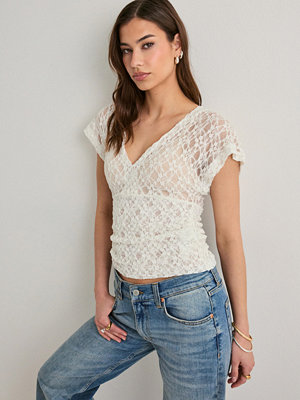 Nelly Lace Waist Focus Top - Vit