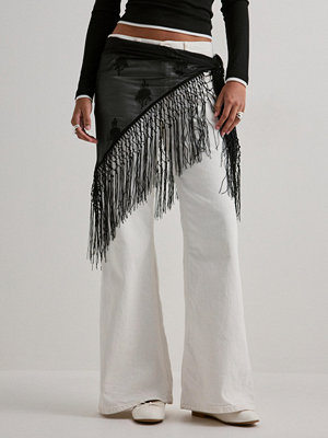 Nelly Overlayer Fringe Skirt - Svart
