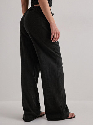 Nelly byxor Easy Breeze Pants - Svart