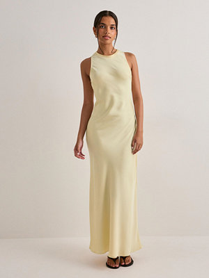 Neo Noir Celinie Heavy Sateen Dress - Gul