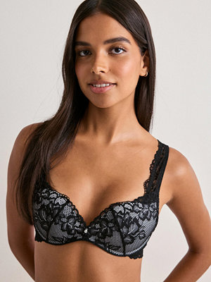 Nelly Charm Super Push Up Bra - Svart