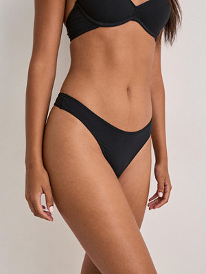 Dorina Noa Thong - Svart