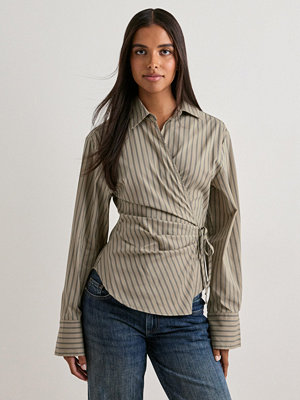 Nelly Tied Shirt - Grön