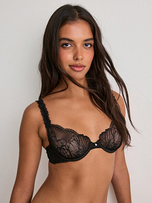 Nelly Charm Lace Balconette Bra - Svart