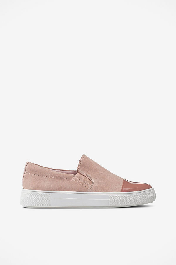 Ellos Sneakers Slip On Shiny Toe