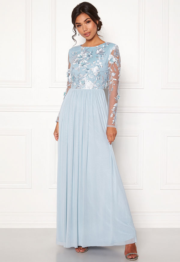 Moments New York Daisy Mesh Gown