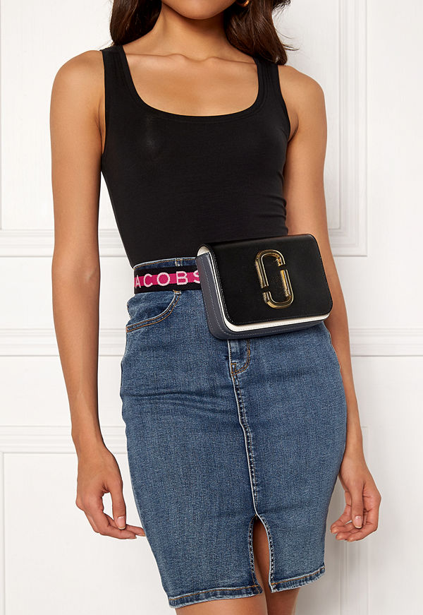 The Marc Jacobs Hip Shot Marc Jacobs