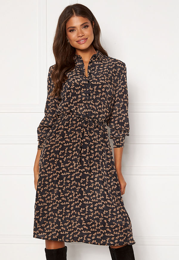Sisters Point Vike Dress 802 Black Graphic