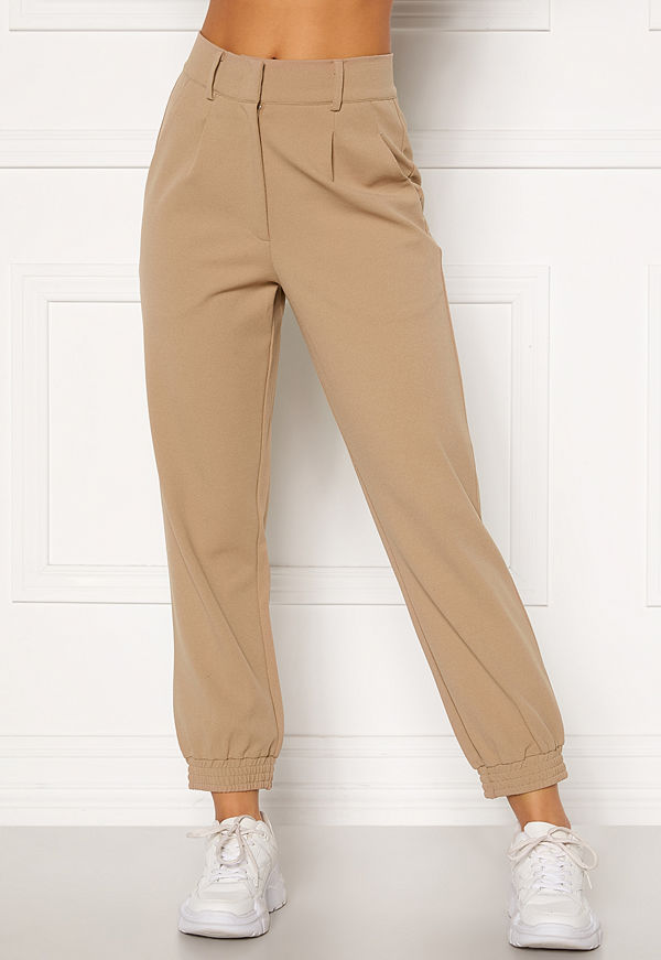 Bubbleroom beige byxor Elmina jogger pant