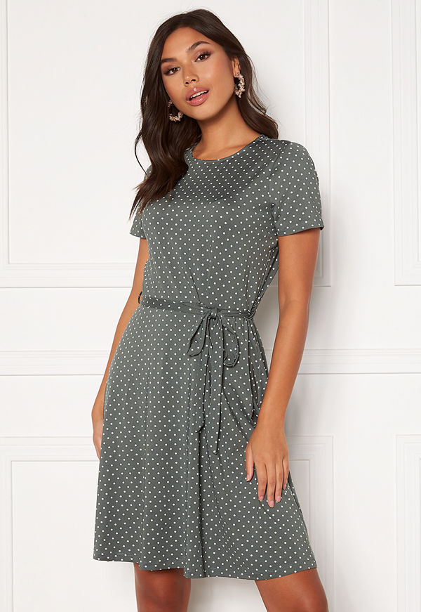 Happy Holly Tova ss dress Dusty green / Offwhite