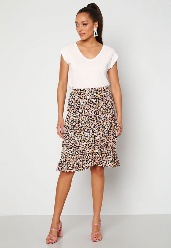 Only Fuchsia Wrap Skirt Black