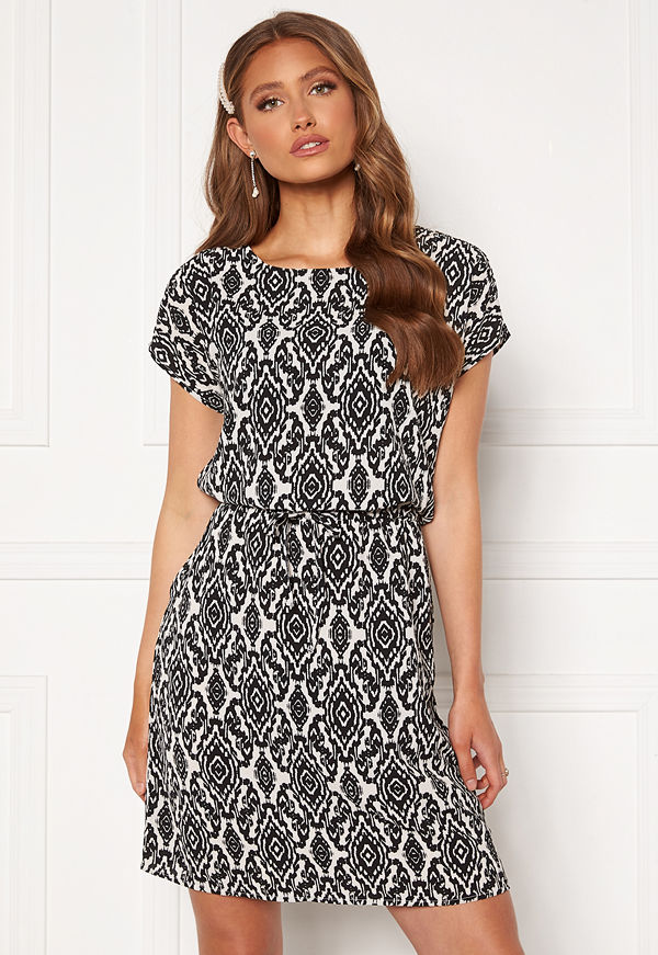Only Nova Lux Bali Dress Cloud Dancer