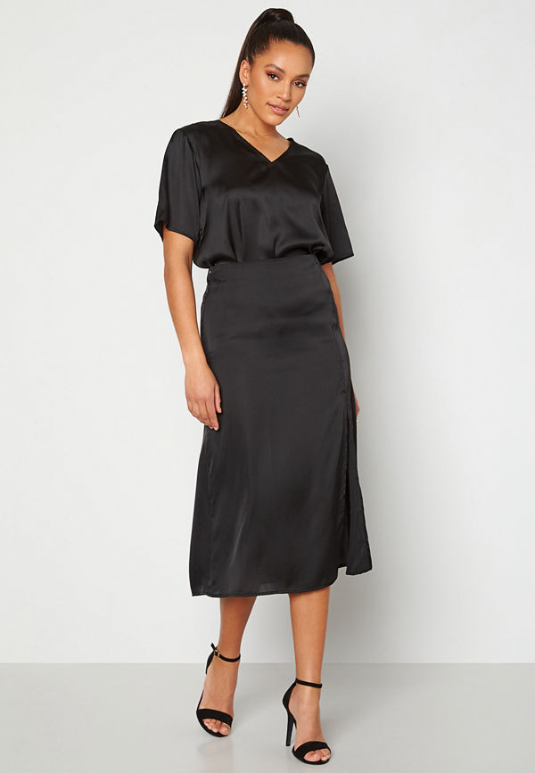 Alexandra Nilsson X Bubbleroom Satin Skirt Black