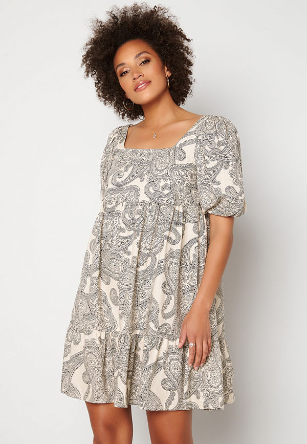 Object Adilla 2/4 Dress Sandshell AOP