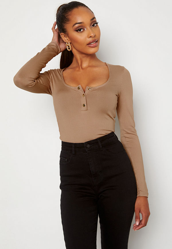 Chiara Forthi Richess rib top Nougat