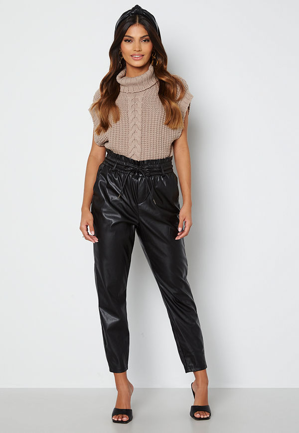 Vero Moda svarta byxor Eva HR Elastic Paperbag Ankel Pant Black