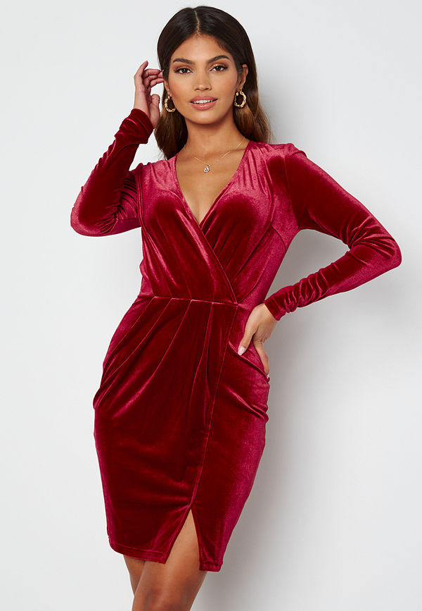 Bubbleroom Claria velvet dress Red