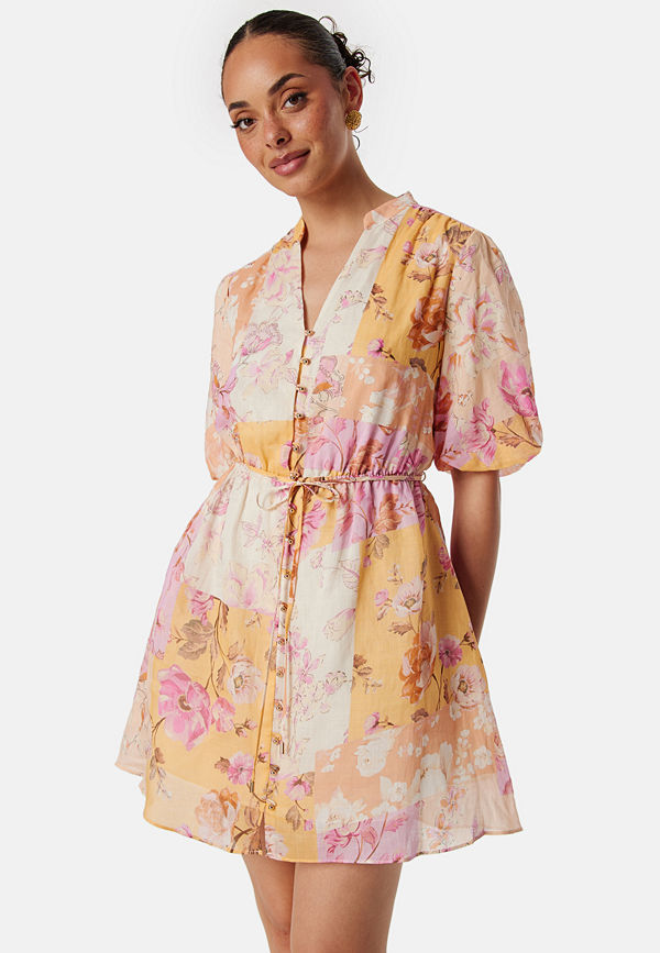 Forever New Loanna Mini Skater Dress Pink/Floral
