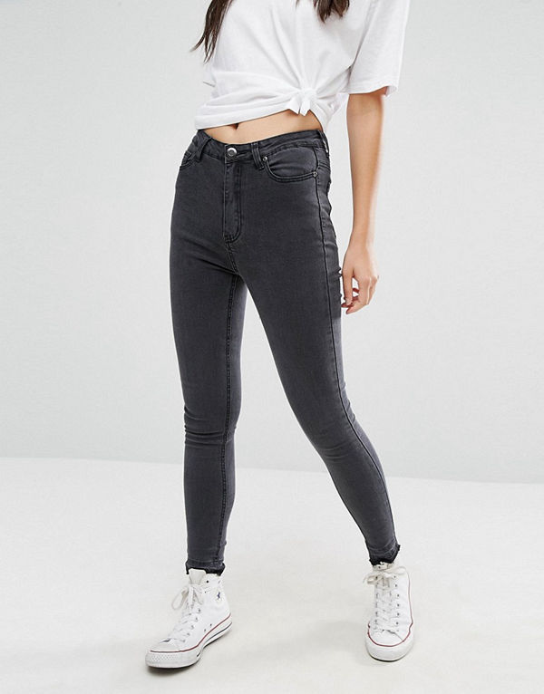 Boohoo High Rise Slim Fit Jean With Frayed Hem