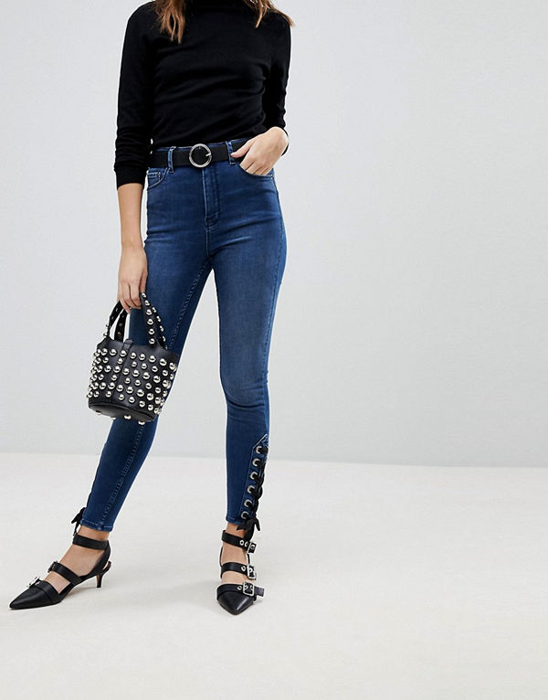 ASOS DESIGN RIDLEY Mörkblå skinny jeans med hög midja och snörning vid benslut Mellanblå färg