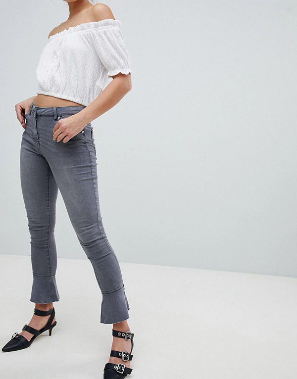 Parisian Skinny jeans med utsvängd nederkant