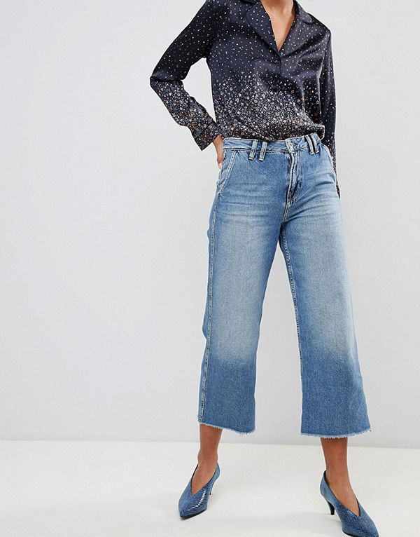 Pepe Jeans Patsy Korta jeans med utsvängda ben Ljusblå