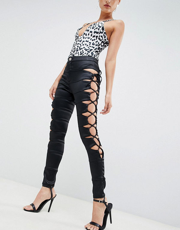 ASOS DESIGN Ridley festival Skinny jeans med hög midja i skinande stretch-satintyg med sidosnörning hela vägen