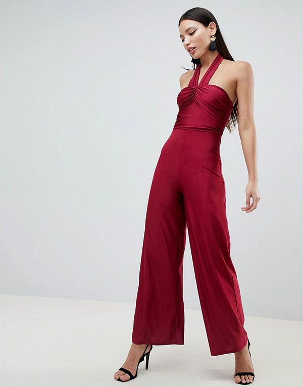 Ax Paris Jumpsuit med culotte-byxor och korsad framsida Vin