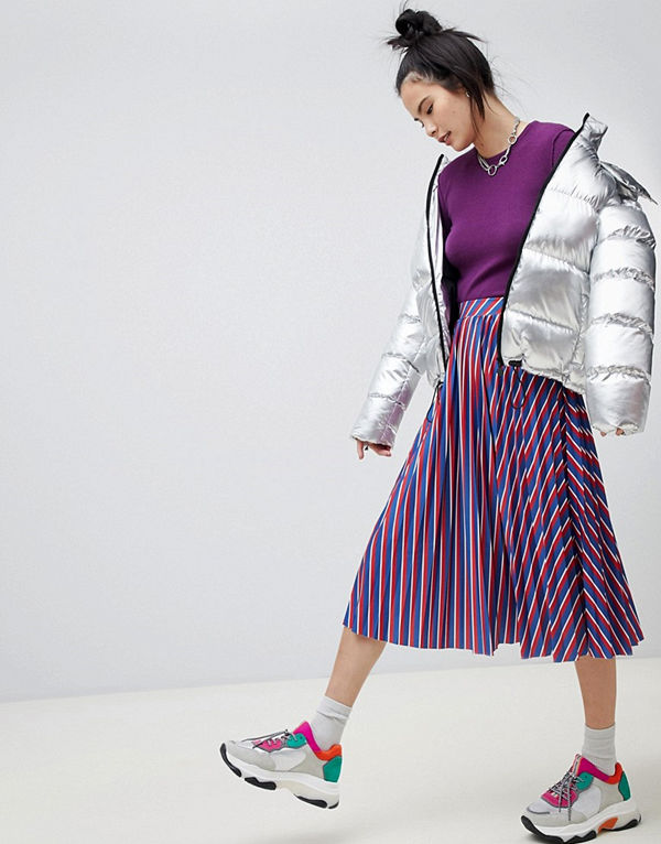 Pull&Bear Plisserad randig midikjol