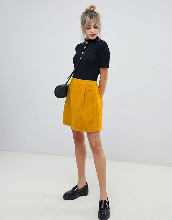 ASOS DESIGN Senapsgul figursydd minikjol i manchester Mustard senapsgul