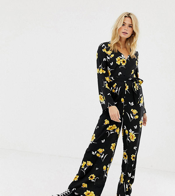 Influence Tall Blommig jumpsuit med vida ben och utsvängd ärm med knappdetalj Svart/gul