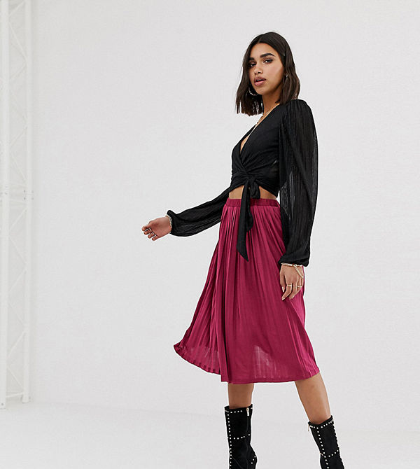 Missguided Exklusiv hallonfärgad veckad midikjol Hallon