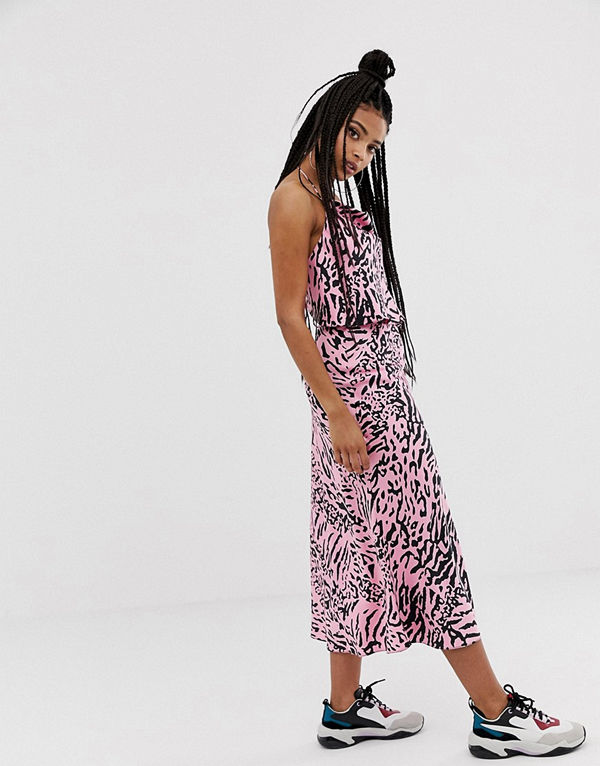 ASOS DESIGN Rosa snedskuren midikjkol i satäng med zebramönster Rosa zebra