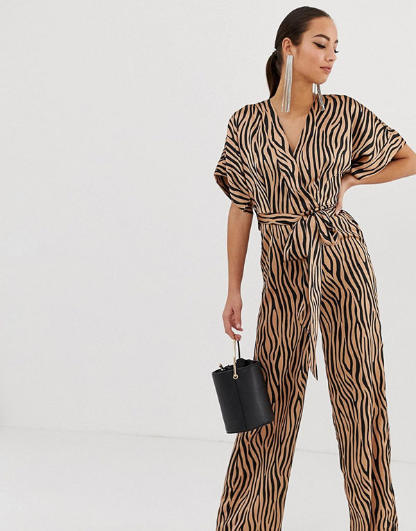 Missguided Djurmönstrad jumpsuit med skärp Brons