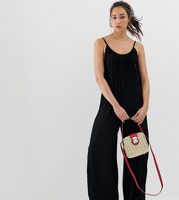 Asos Tall Kräppad jumpsuit med lågt skuren rygg