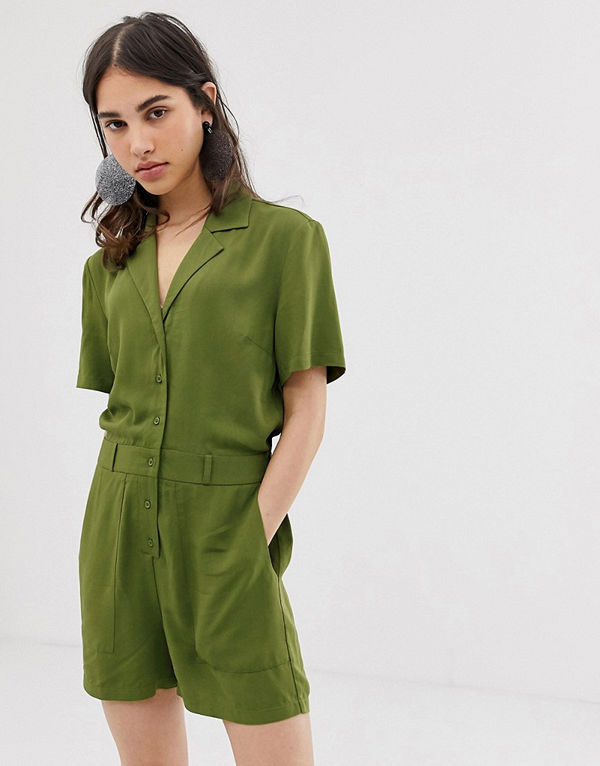ASOS DESIGN Playsuit i overallmodell med kort ärm Kakifärgad