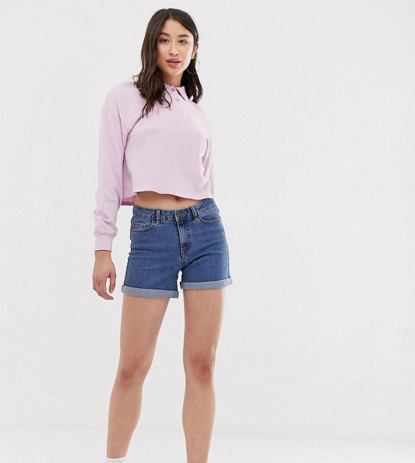 Noisy May Tall Shorts med uppvikt nederkant Mellanblå denim