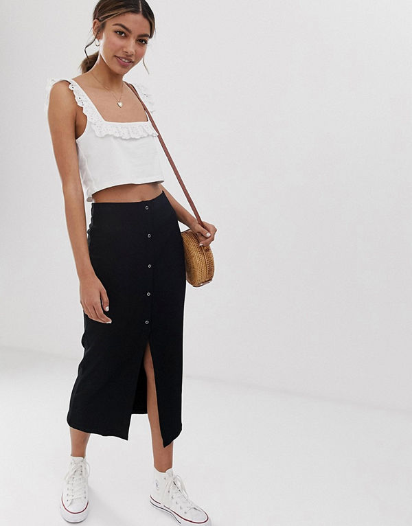 ASOS DESIGN Midikjol i ribbat material med tryckknappar