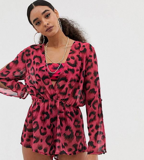 Missguided Exclusive Rosa leopardmönstrad strand-playsuit med djup urringning