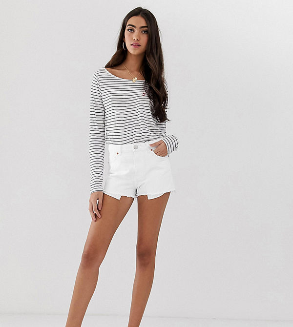 Asos Tall Alvey Shorts med medelhög midja i återvunnen denim