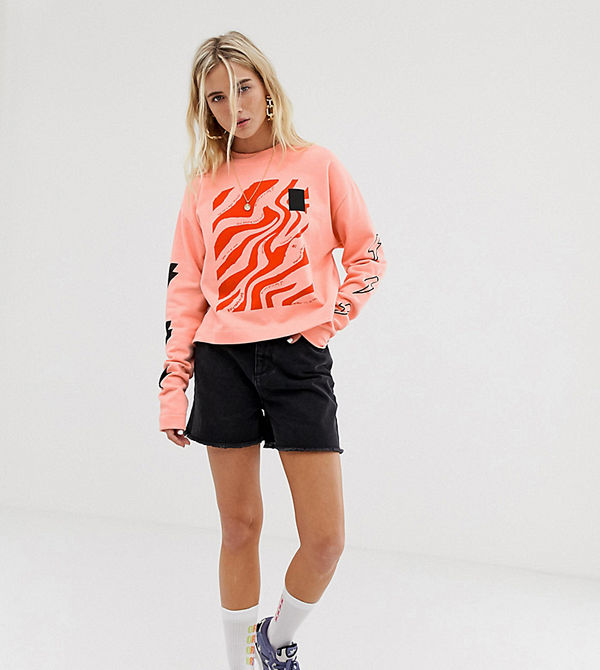 Collusion Svarta shorts i mom-modell med tvättad look