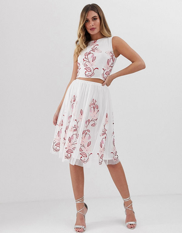 Lace & Beads Midikjol med broderade blommor