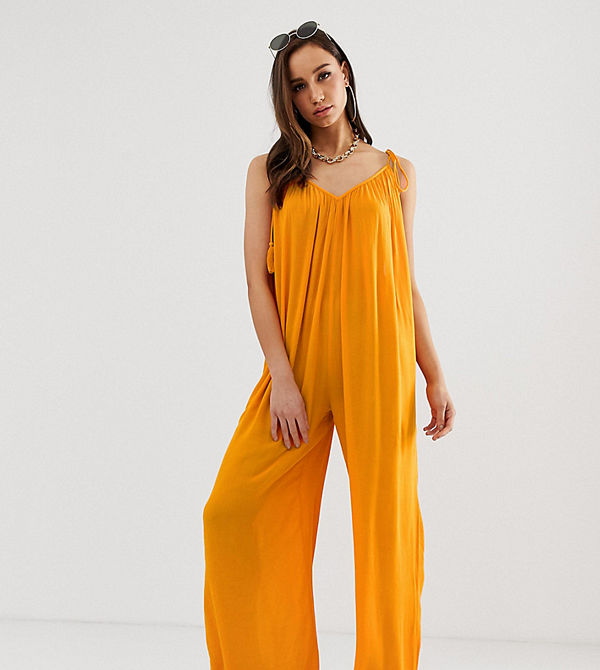 Asos Tall Kräppad jumpsuit för stranden med lågt skuren rygg och knytband med tofsar