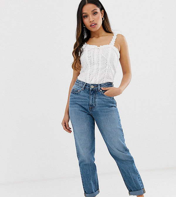 ASOS Petite Recycled Ritson Mellanblå vintageinspirerade jeans i "mom jeans"-modell utan stretch Vintage-tvätt