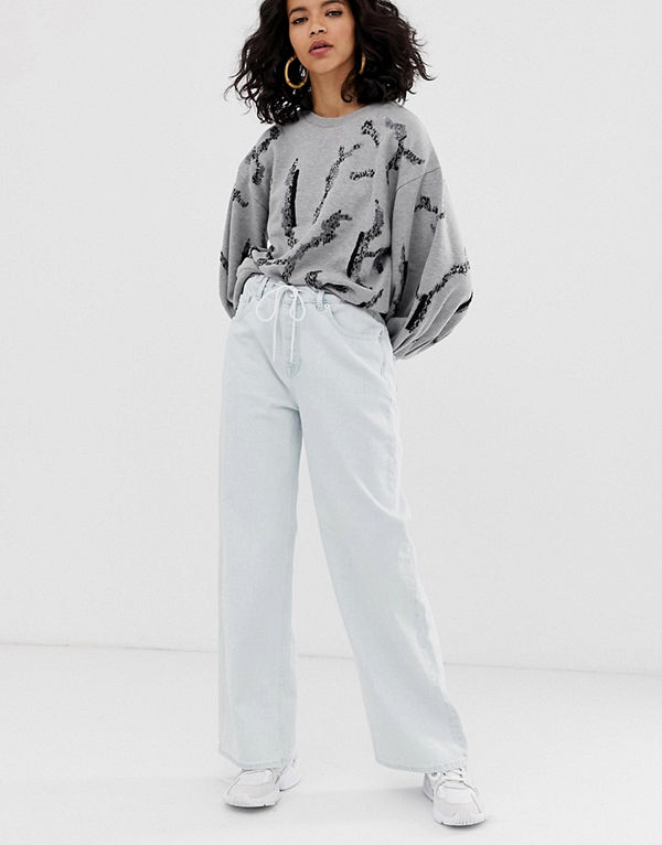 ASOS DESIGN Blektvättade boyfriendjeans med repskärp Ljusblå