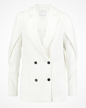 Cameo Collective Blazer ivory